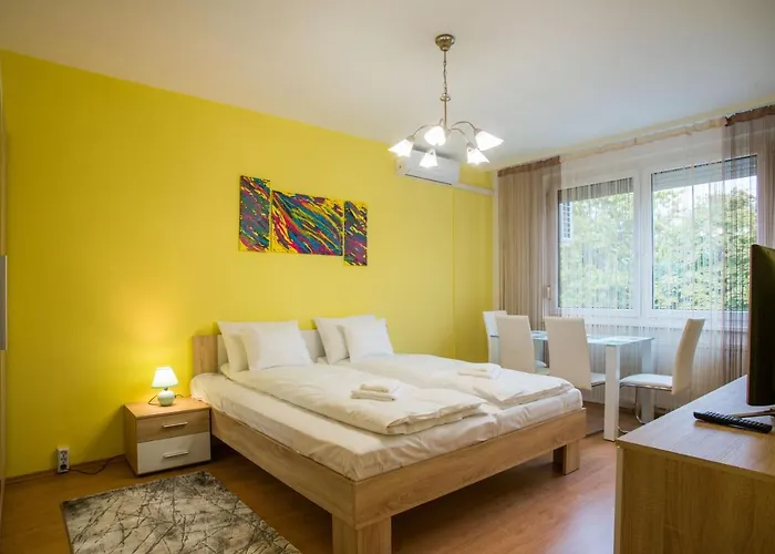 Otthon-Laksz Apartman